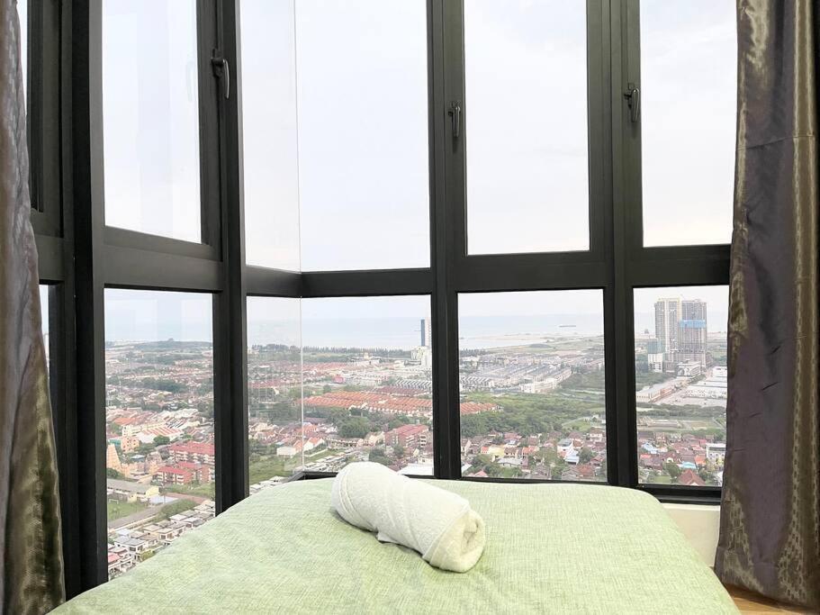 דירות Malacca Quartz Near To Jonker Walk With Infinity Pool Cozy 3B2B מראה חיצוני תמונה