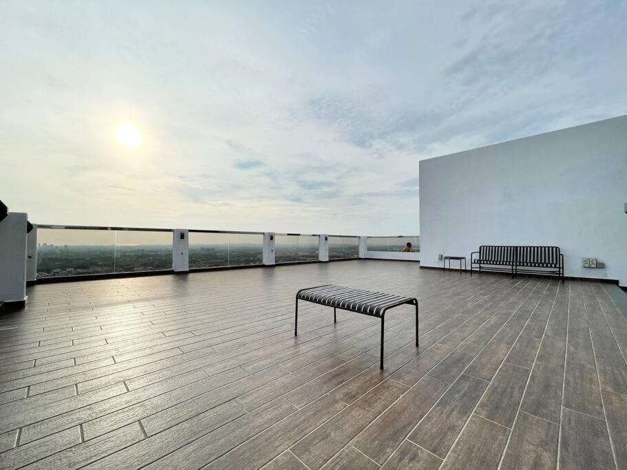 דירות Malacca Quartz Near To Jonker Walk With Infinity Pool Cozy 3B2B מראה חיצוני תמונה